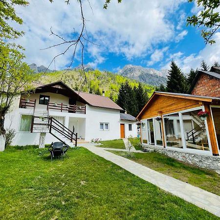 Bujtina Arlindi Bed & Breakfast วัลโบเนอ ภายนอก รูปภาพ