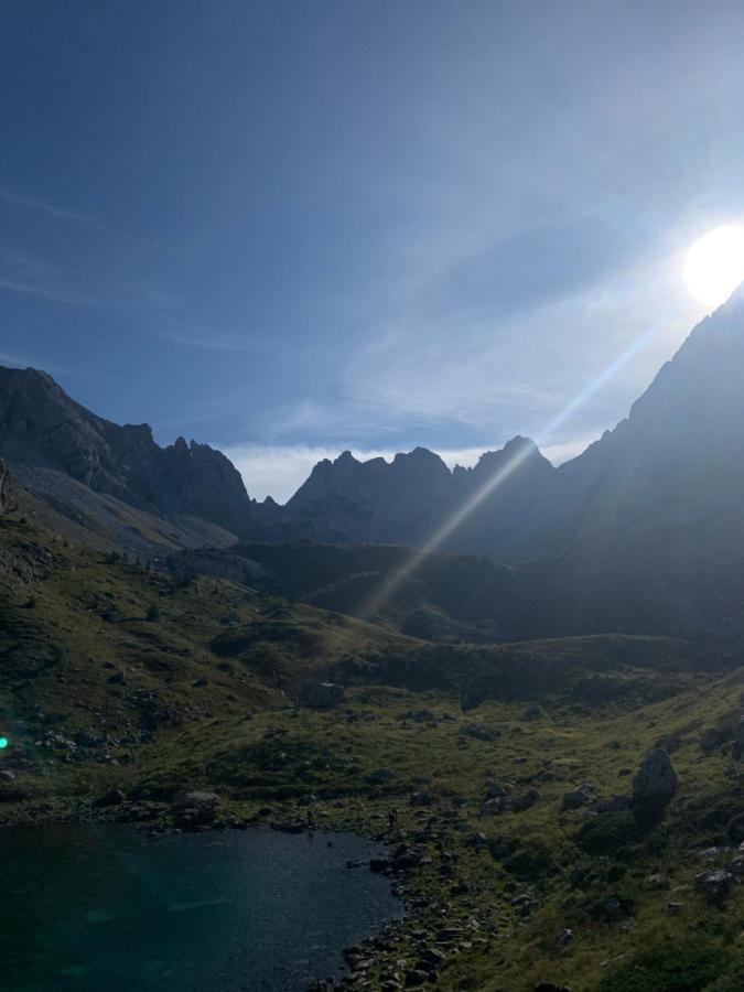 Bujtina Arlindi Bed & Breakfast วัลโบเนอ ภายนอก รูปภาพ